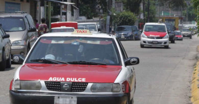 Taxistas de Agua Dulce recibirán apoyo económico por contingencia.
