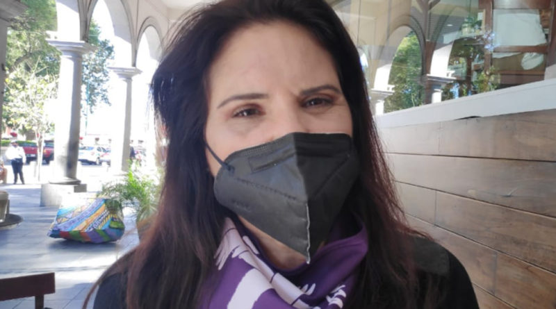 Mónica Robles realiza denuncia por violencia de genero ante FGR, FGE y OPLE