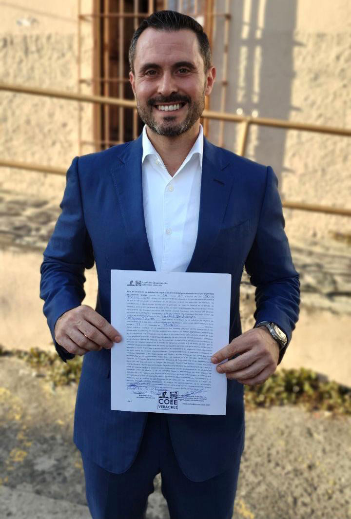Polo Deschamps pide a militancia del PAN respetar votación interna