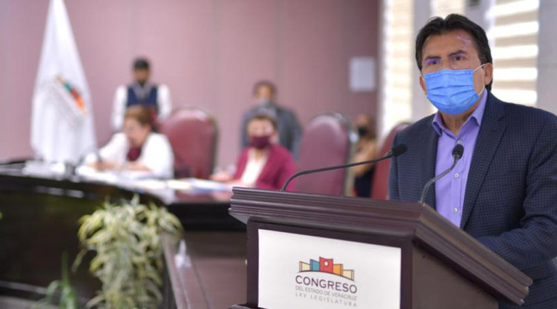 Gonzalo Guizar pide a la SIOP concluir puente en Tlacotalpan