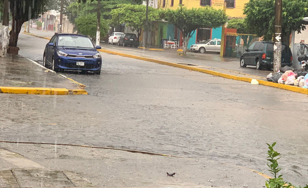 Mucha lluvia para Coatza; alertan de inundaciones