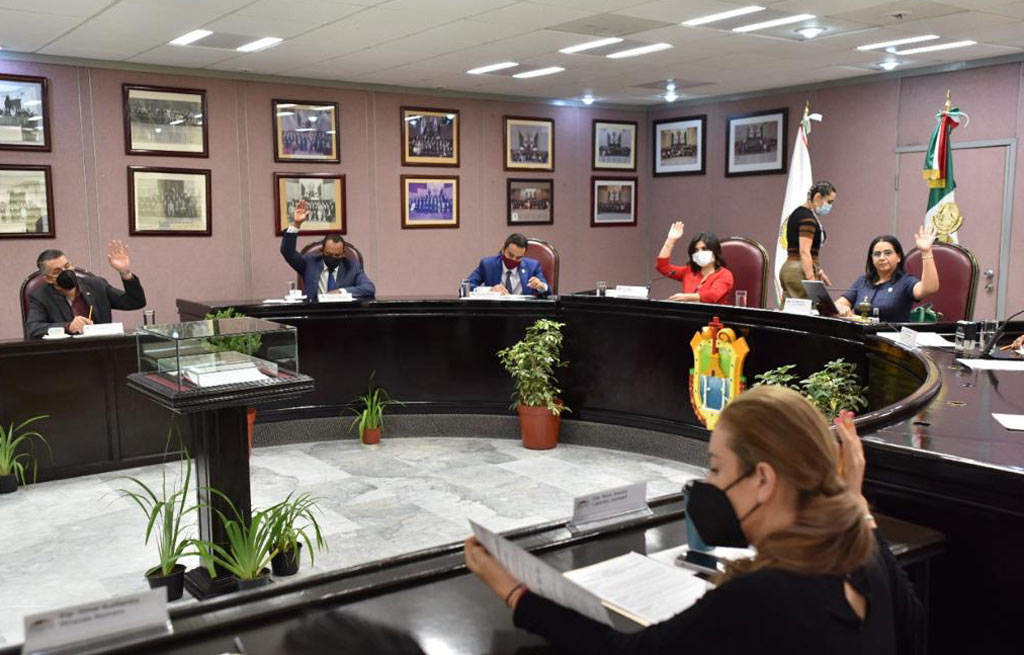 Amado Cruz Malpica regresará al Congreso Local.