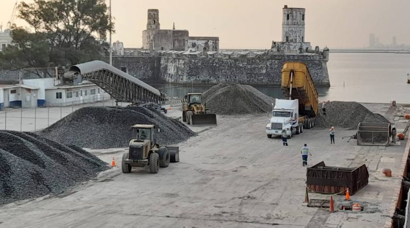 Envía API Veracruz cerca de 100 mil toneladas de balasto para el Tren Maya