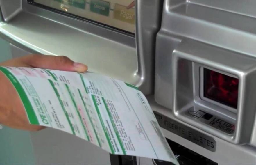 Le cortan la luz en Veracruz por deber 5 pesos