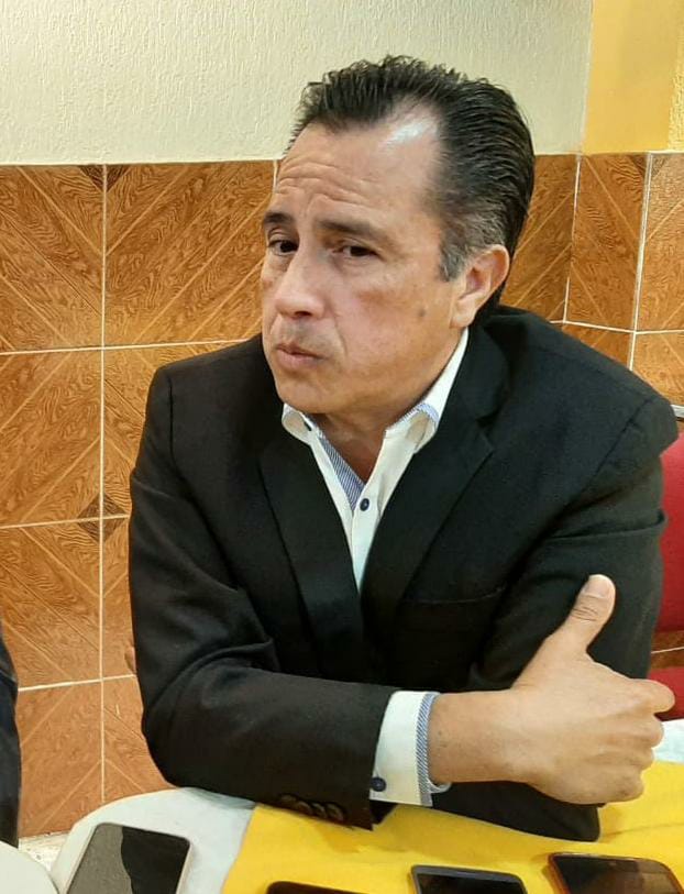 Cuitláhuac despreocupado por posible desaparición de poderes en Veracruz