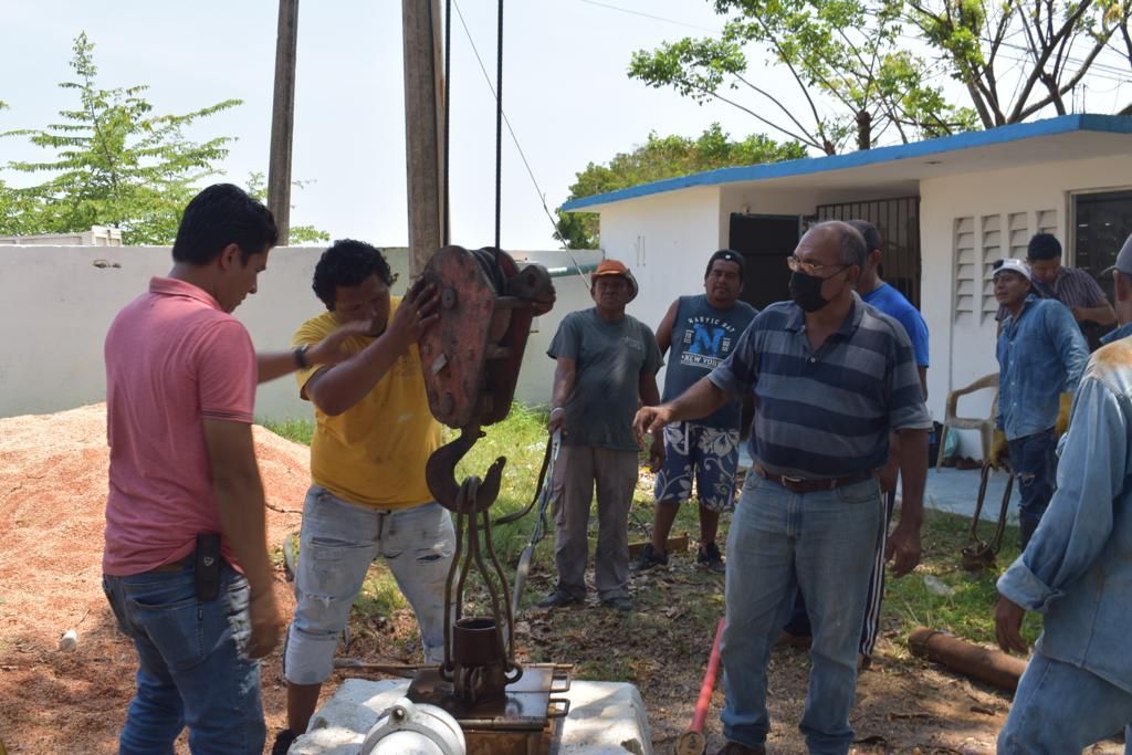 Avanzan trabajos para mejorar el servicio de agua en Cosoleacaque