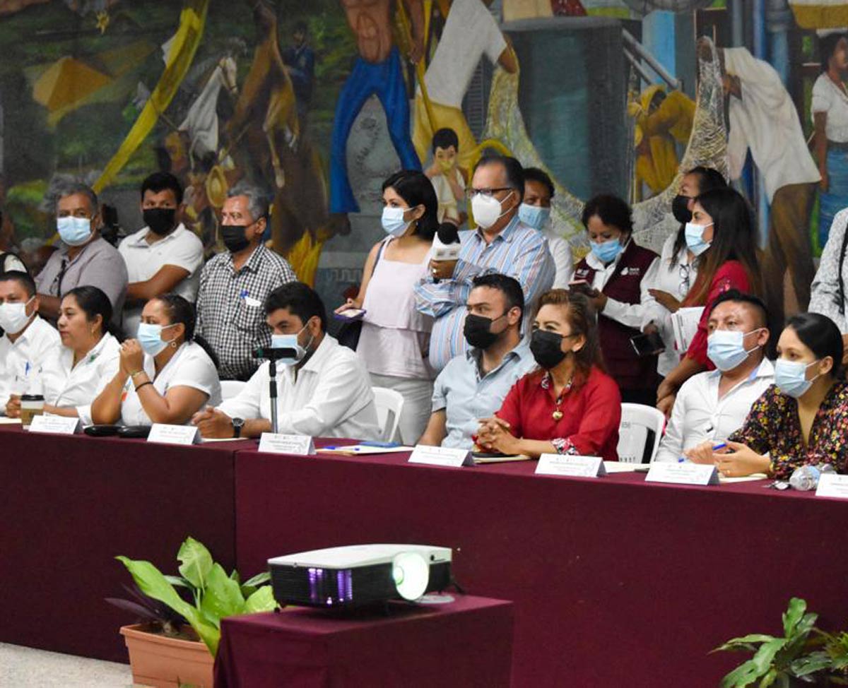 Ponciano Vázquez firma convenio de colaboración con IVEA