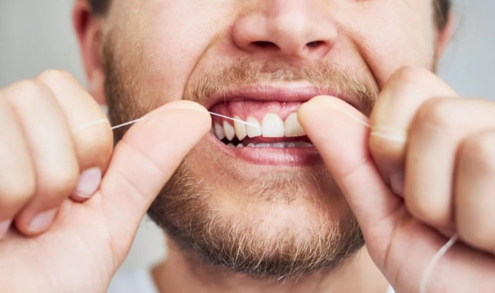 Uso del Hilo Dental: Mejora tu Salud Bucodental