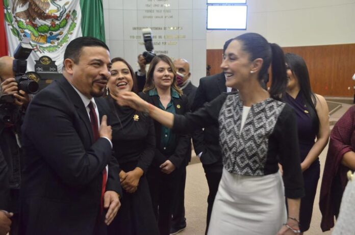 Parlamento Veracruz:  ¡Es Claudia!