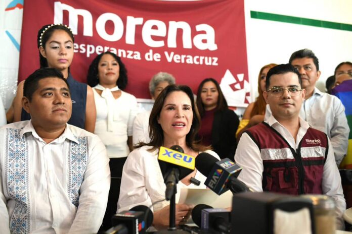 Mónica Robles va por candidatura al Senado por Morena
