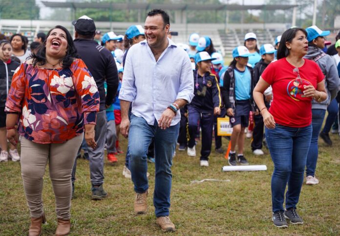El alcalde Ponciano Vázquez Parissi inauguró los juegos Inter CAM y USAER Cosoleacaque 2024