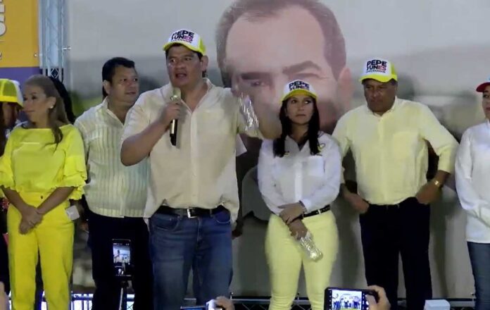 Cuitláhuac Condado ayuda a resurgir el perredismo en la zona sur de Veracruz