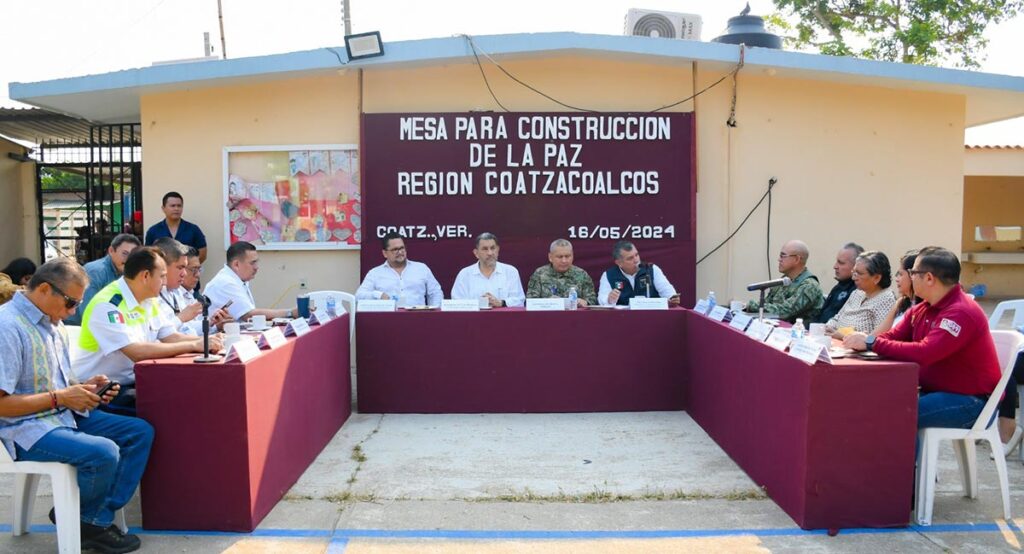Amado Cruz Malpica: Garantizada la integridad de alumnos y maestros en escuelas de Coatza