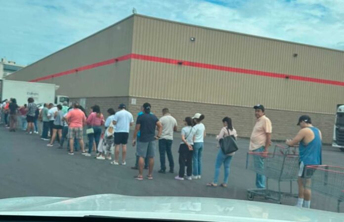 Costco Veracruz luce a reventar previo a Navidad