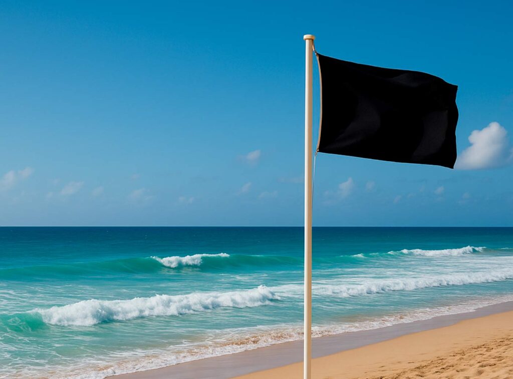 Conoce el significado del color de las banderas en la playa; te pueden salvar la vida