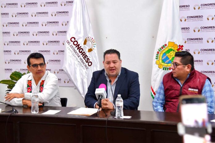 Informa diputado de Misantla su adhesión al Grupo Legislativo de Morena