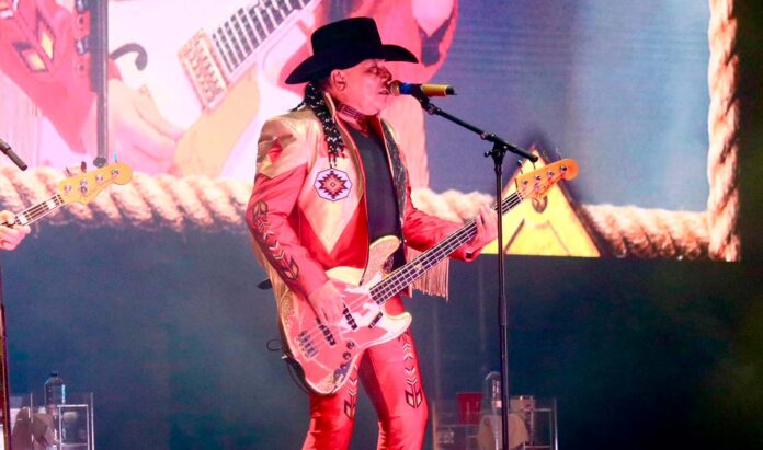 Deslumbra Bronco en Veracruz con un concierto estratosférico