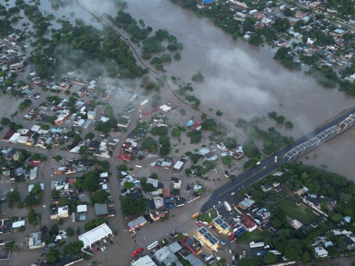 Lluvias en Veracruz dejan 48 municipios afectados: Gobernadora