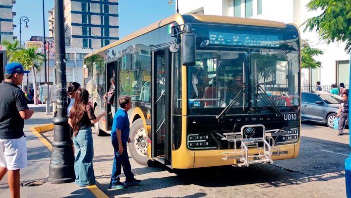 Autobuses Ulúa cobrarán con tarjeta de prepago