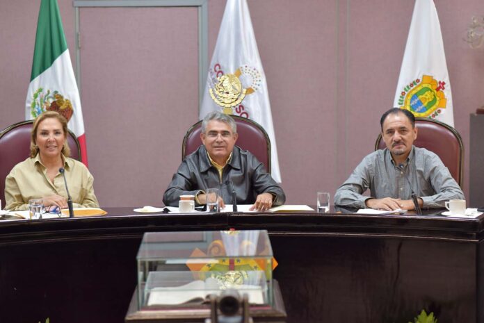Entrevista Comisión a aspirantes a la Contraloría Interna del Congreso