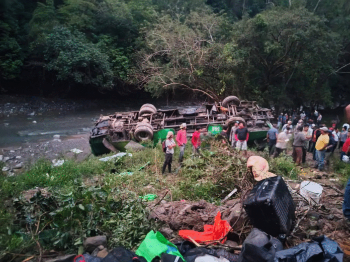 Gobernadora de Veracruz confirma 10 muertos por accidente en Zontecomatlán