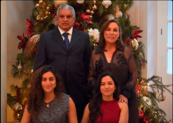 La gobernadora Rocío Nahle felicitó a las familias veracruzanas por la llegada de la Navidad.