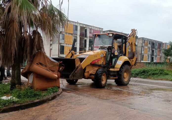 Se puso en marcha un programa intensivo de trabajo para la erradicación de basureros clandestinos en el poniente de la ciudad.
