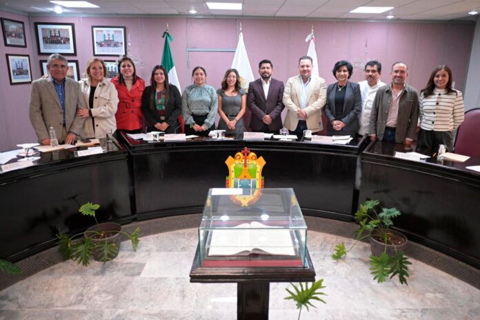 Recibe Congreso de propuesta de ley de la gobernadora para proteger a las mujeres