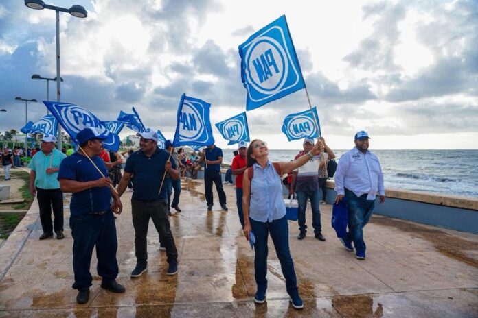 Al PAN Coatza le urge convocataoria.