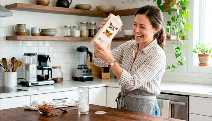 Leche de vaca, almendra o avena: ¿qué es mejor?