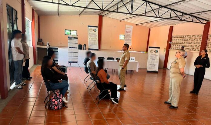 Lanza Secretaría de Marina convocatoria para contratar a hombres y mujeres en la 1era Región Naval