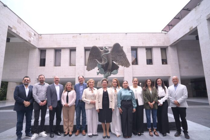 Informó que, resultado de la fiscalización superior a la Cuenta Pública 2025, se determinó un probable daño patrimonial por un monto de 2 mil 756 millones 231 mil 698 pesos. De igual forma, destacó que 17 entes estatales registraron un presunto daño por 4 millones 200 mil 401 pesos y que 63 presentaron inconsistencias de carácter administrativo. Respecto de los entes municipales, la auditora manifestó que 181 municipios presentan irregularidades de presunto daño patrimonial por un importe de 2 mil 709 millones 874 mil 572 pesos, al igual que 14 entidades paramunicipales con un monto de 42 millones 156 mil 725 pesos. El dictamen que incluirá los resultados pormenorizados será sometido al Pleno de la LXVII Legislatura a más tardar el último día de octubre próximo. El trámite de las observaciones, recomendaciones y acciones promovidas por el Orfis seguirá su curso en términos de las leyes aplicables.